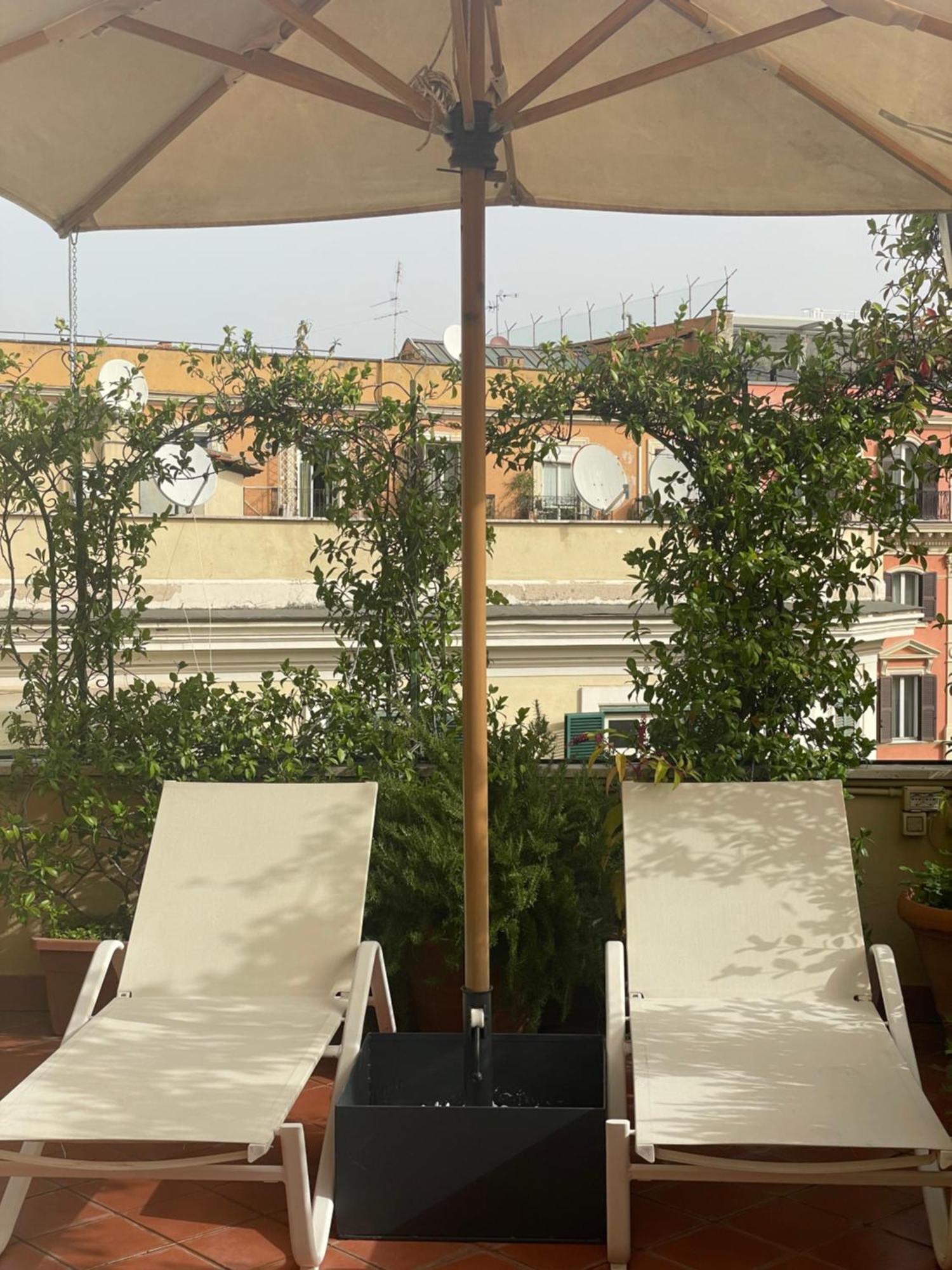Terrazza Munira Trastevere 2*